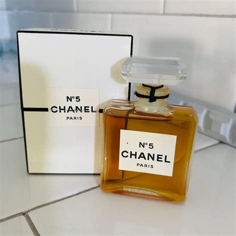 chanel no 5 original bottle.